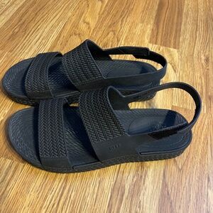 Reef brand water vista women’s sandals black size 9